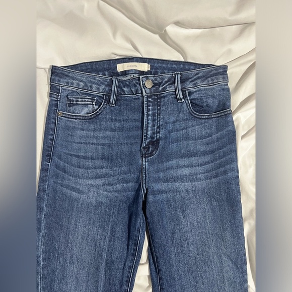 HIDDEN JEANS HAPPI FLARE DARK WASH SPLIT FRAYED HEM | 29 - Picture 7 of 13